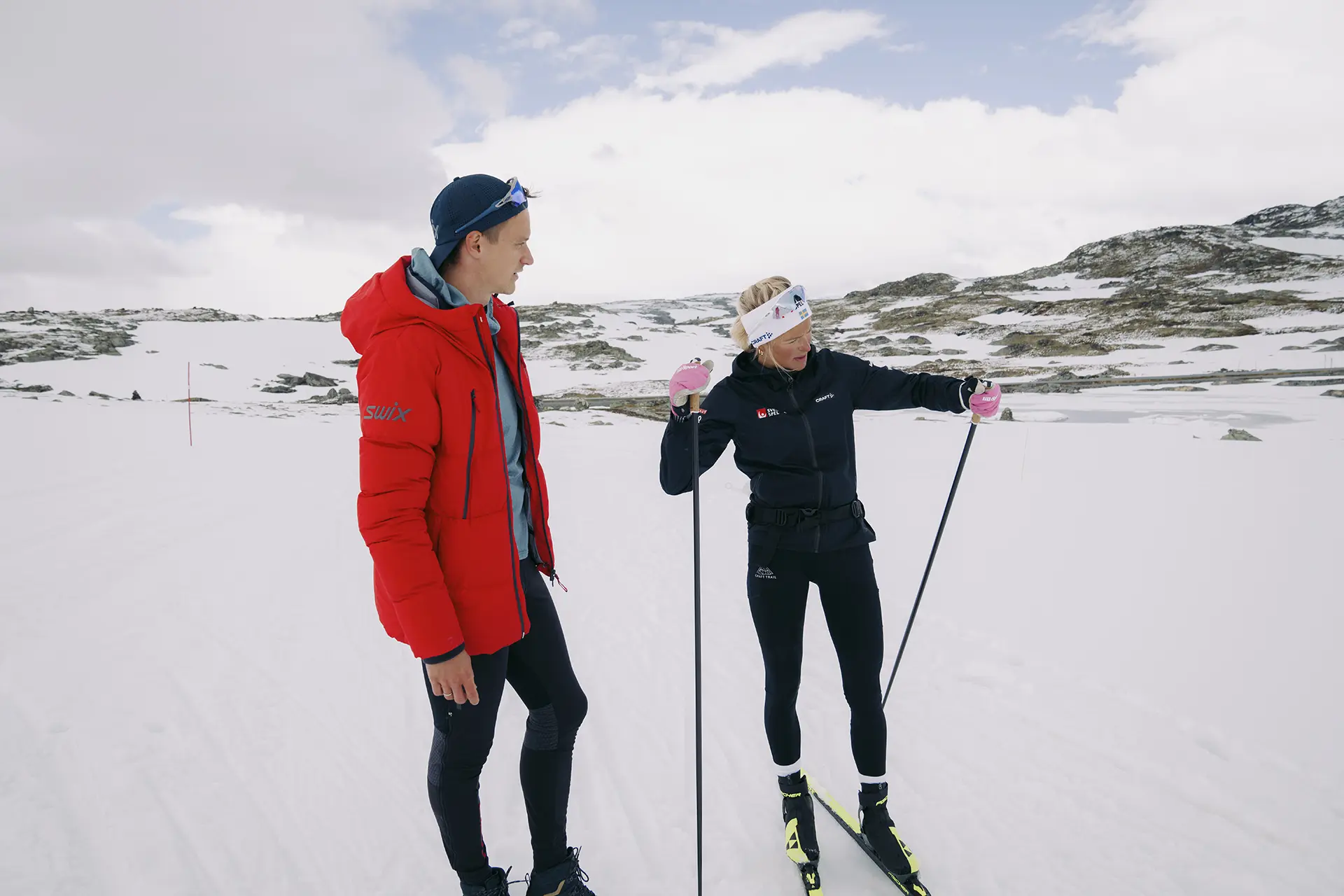 Håvard med Frida Karlsson i kampanjearbeid for Swix